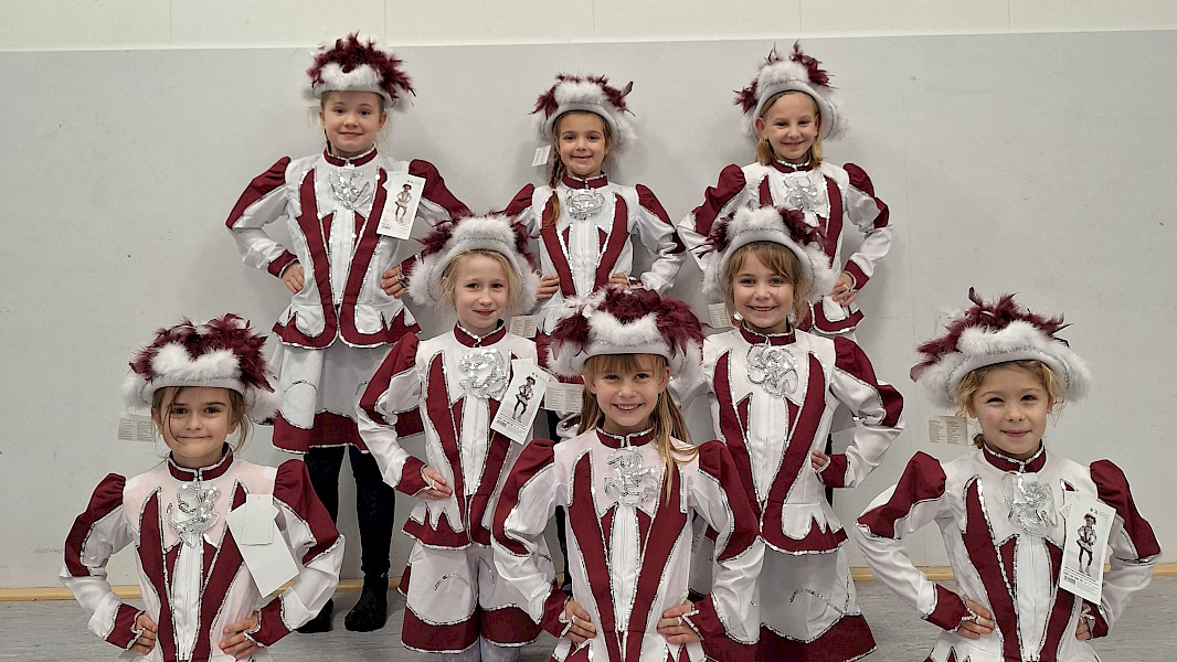 Neue Gardeuniformen für unsere Kleinsten